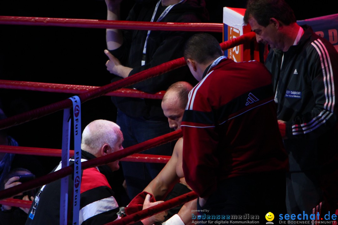 WM-BOXKAMPF: Rola El-Halabi vs. Lucia Morelli: Neu-Ulm, 12.01.2013