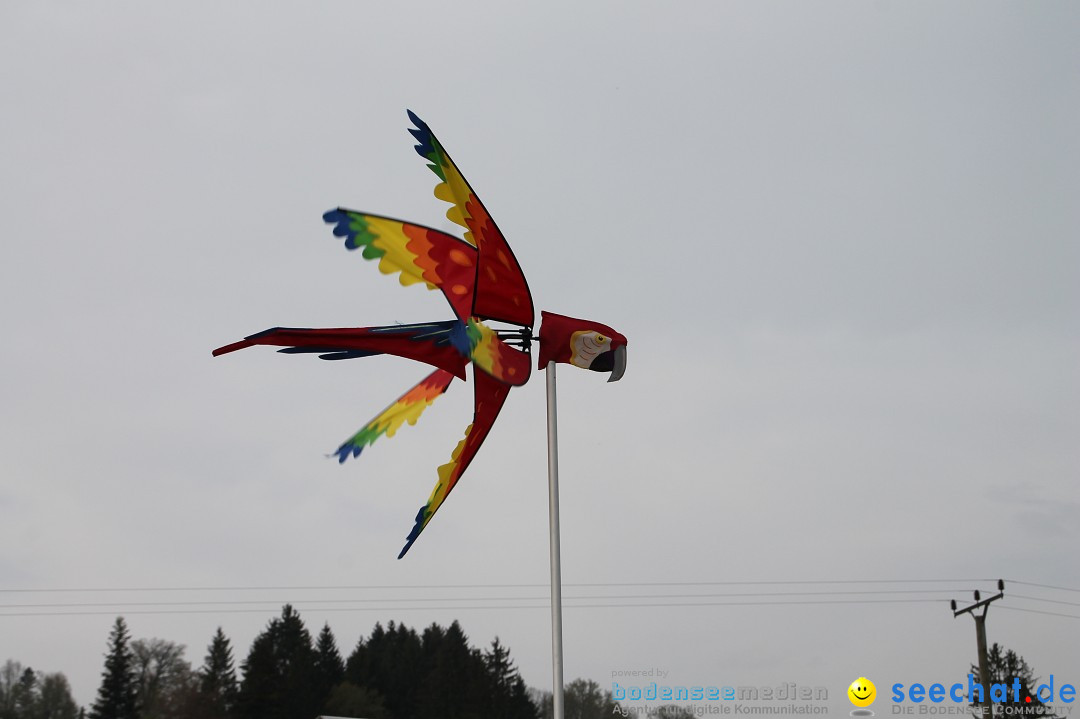 Eglofser Feuerzauber mit Ballongluehen: Eglofs - Wangen im Allgaeu, 01.05.2