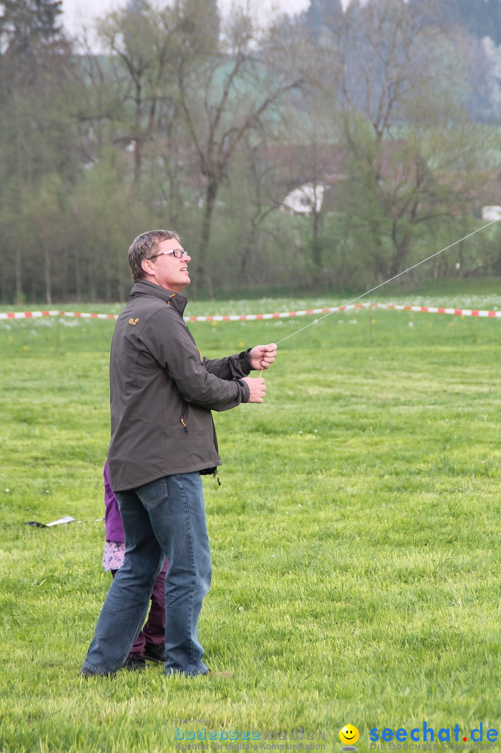 Eglofser Feuerzauber mit Ballongluehen: Eglofs - Wangen im Allgaeu, 01.05.2