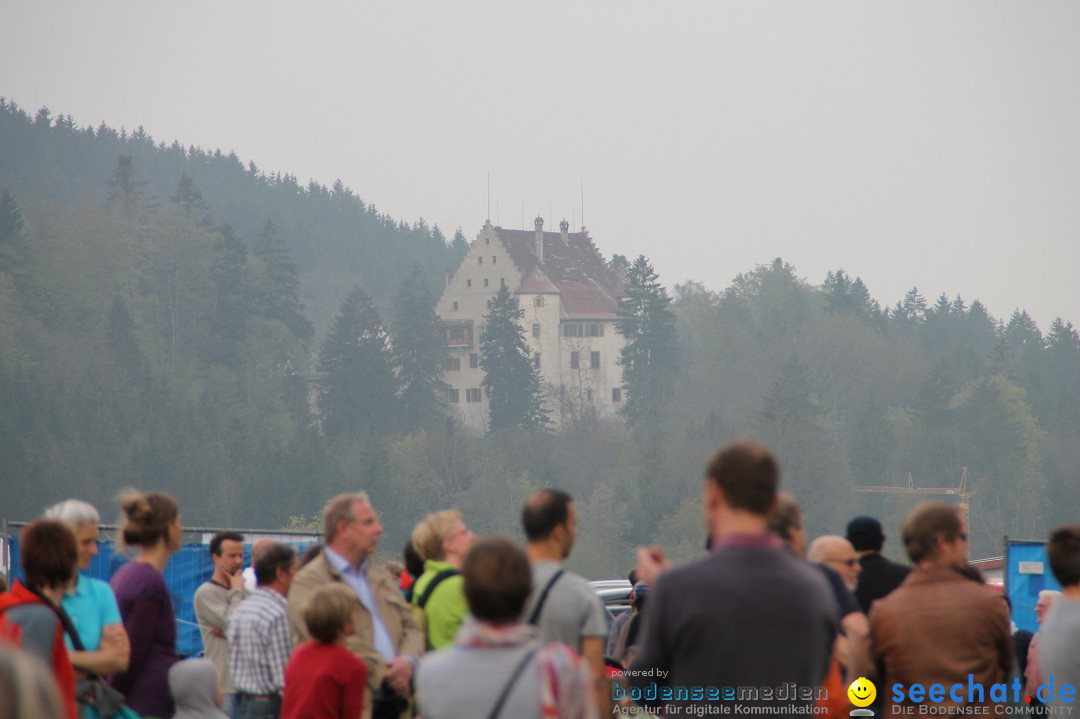 Eglofser Feuerzauber mit Ballongluehen: Eglofs - Wangen im Allgaeu, 01.05.2