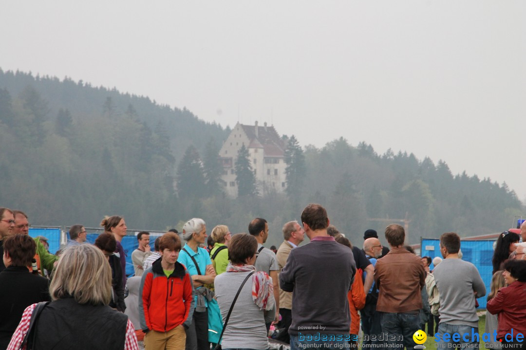 Eglofser Feuerzauber mit Ballongluehen: Eglofs - Wangen im Allgaeu, 01.05.2