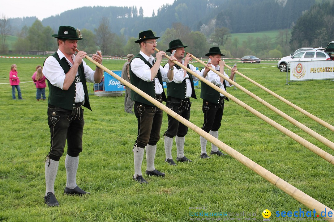 Eglofser Feuerzauber mit Ballongluehen: Eglofs - Wangen im Allgaeu, 01.05.2