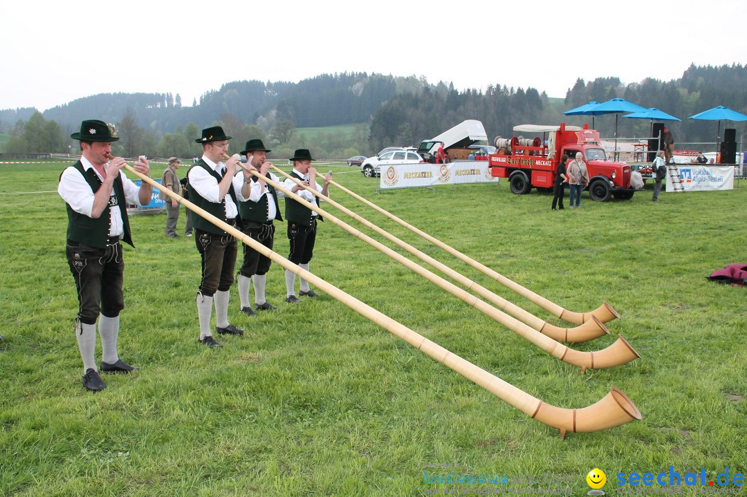 Eglofser Feuerzauber mit Ballongluehen: Eglofs - Wangen im Allgaeu, 01.05.2