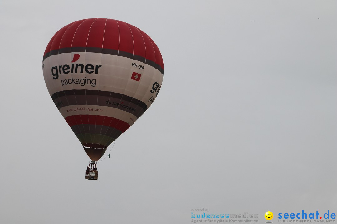 Eglofser Feuerzauber mit Ballongluehen: Eglofs - Wangen im Allgaeu, 01.05.2