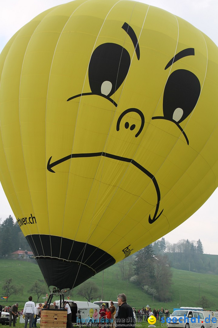 Eglofser Feuerzauber mit Ballongluehen: Eglofs - Wangen im Allgaeu, 01.05.2