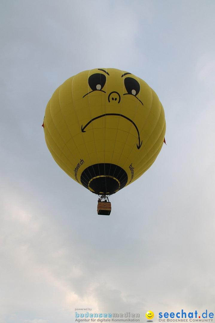 Eglofser Feuerzauber mit Ballongluehen: Eglofs - Wangen im Allgaeu, 01.05.2