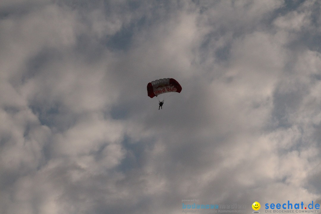 Red Bull Lake Jump Challenge: Romanshorn am Bodensee, 05.07.2013