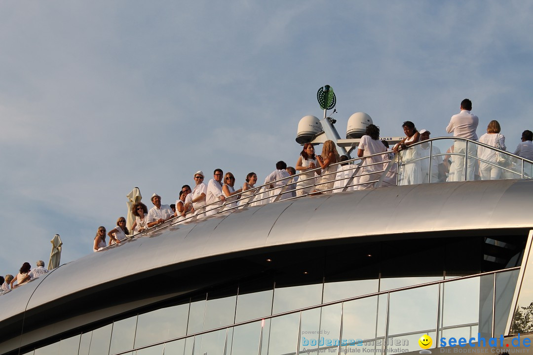 White-Night-Sonnenk_nigin-Bregenz-20-07-2013-Bodensee-Community-seechat_deBild_037.jpg