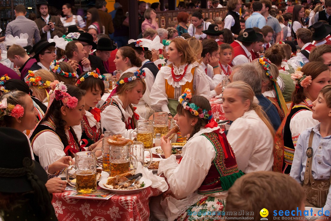 Trachtenumzug-Oktoberfest-Muenchen-22-09-2013--Bodensee-Community-SEECHAT_de-YX4M8601-1.jpg