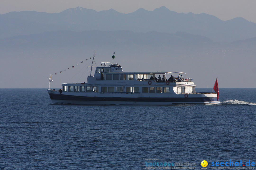 Zwei Zeppelin NT im Formations-Flug: Friedrichshafen am Bodensee, 19.10.201