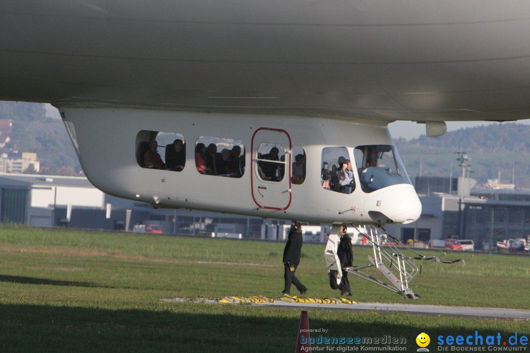 Zwei Zeppelin NT im Formations-Flug: Friedrichshafen am Bodensee, 19.10.201