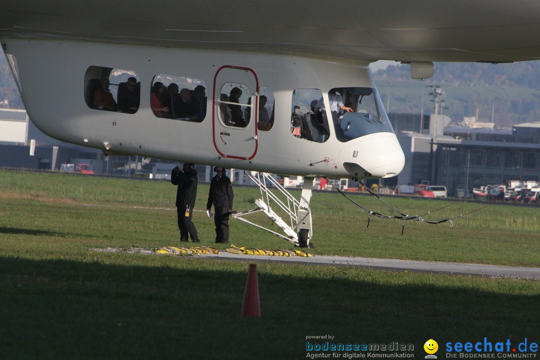 Zwei Zeppelin NT im Formations-Flug: Friedrichshafen am Bodensee, 19.10.201