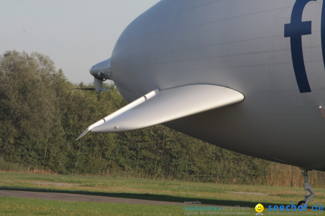 Zwei Zeppelin NT im Formations-Flug: Friedrichshafen am Bodensee, 19.10.201