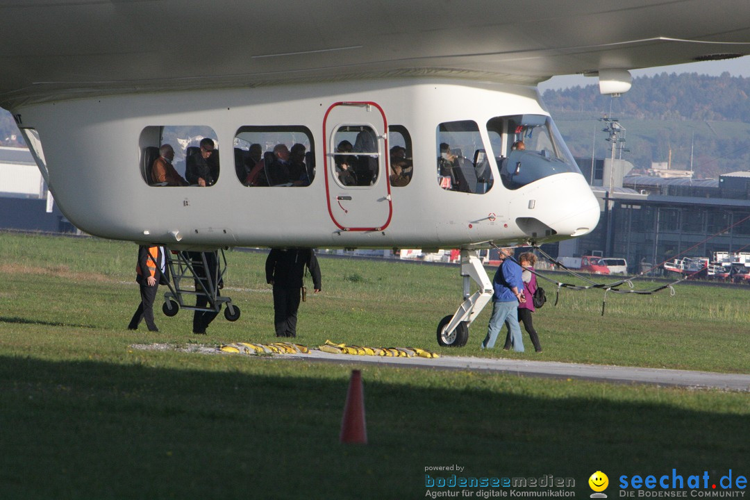 Zwei Zeppelin NT im Formations-Flug: Friedrichshafen am Bodensee, 19.10.201