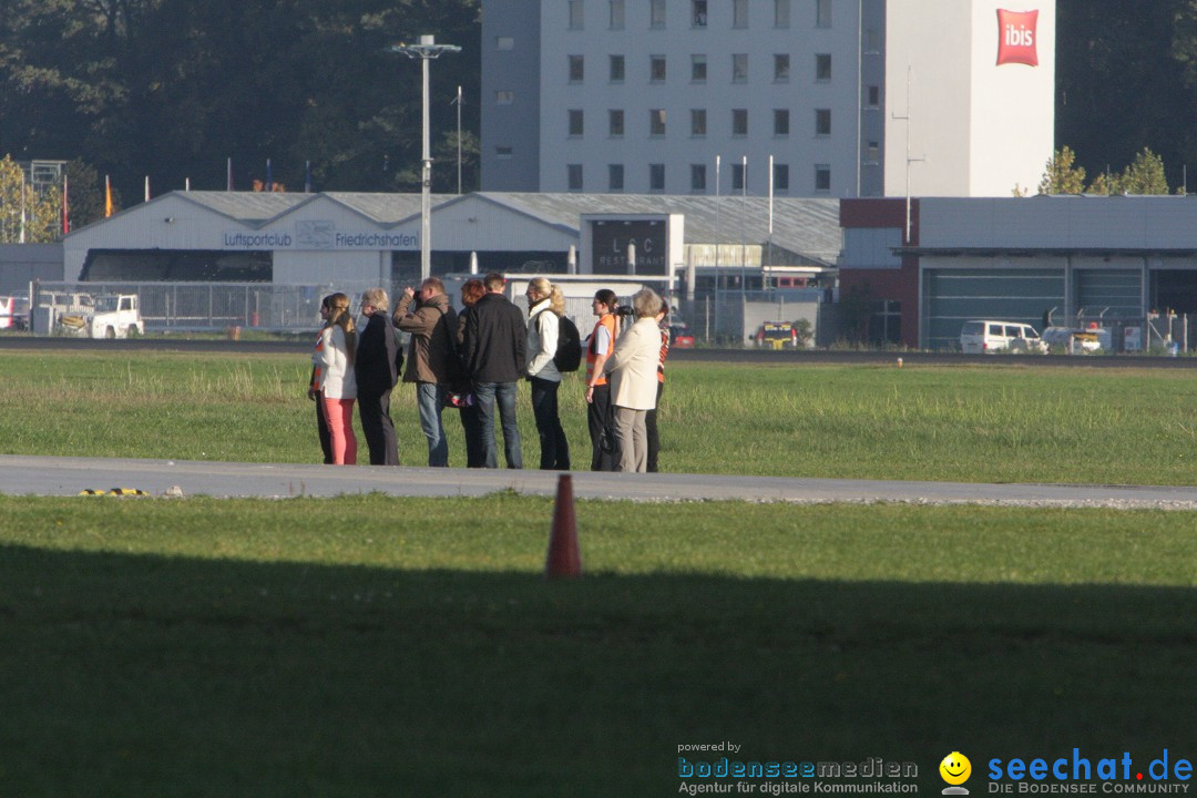 Zwei Zeppelin NT im Formations-Flug: Friedrichshafen am Bodensee, 19.10.201