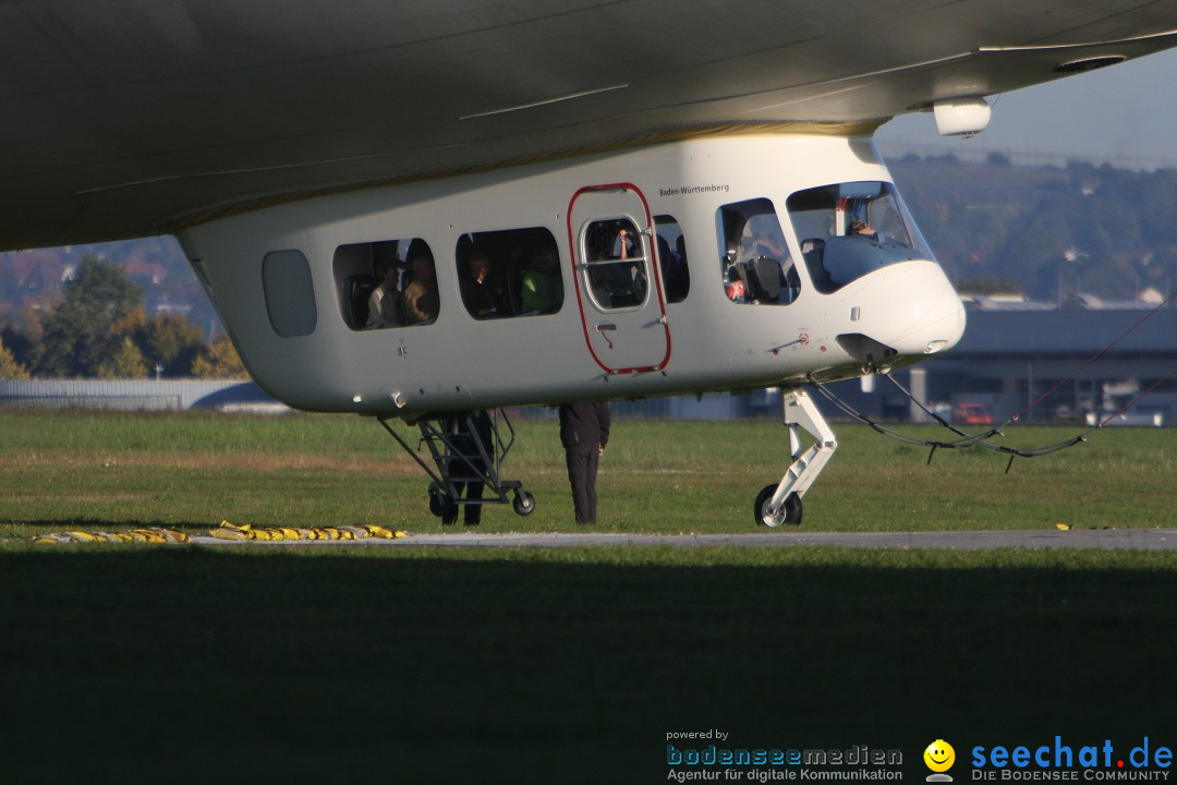 Zwei Zeppelin NT im Formations-Flug: Friedrichshafen am Bodensee, 19.10.201