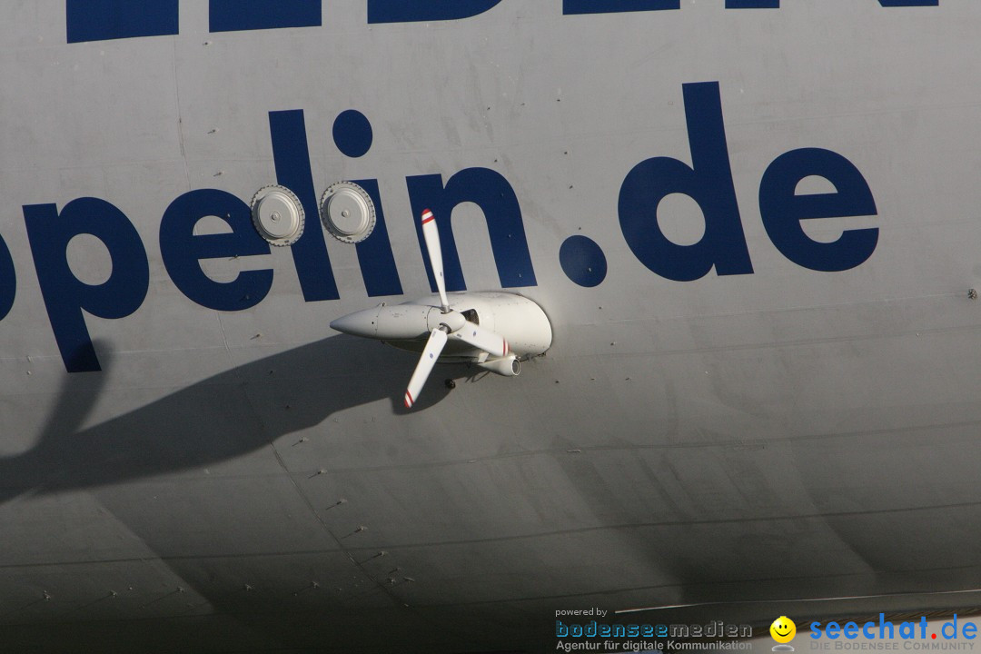 Zwei Zeppelin NT im Formations-Flug: Friedrichshafen am Bodensee, 19.10.201