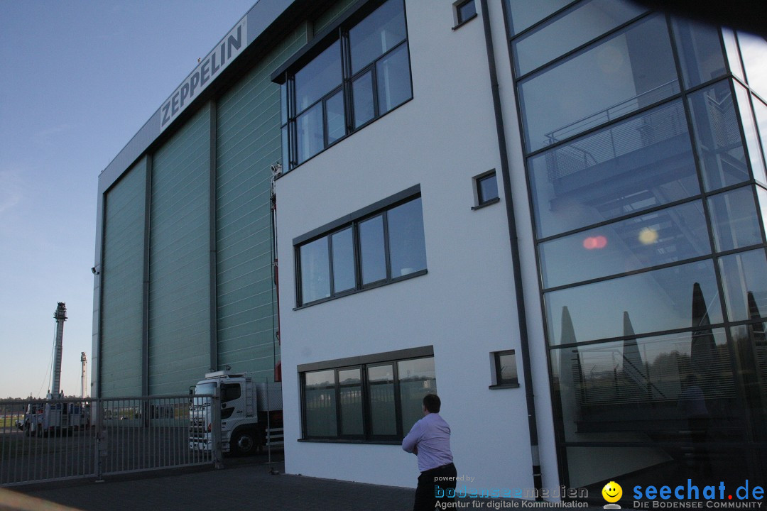 Zwei Zeppelin NT im Formations-Flug: Friedrichshafen am Bodensee, 19.10.201