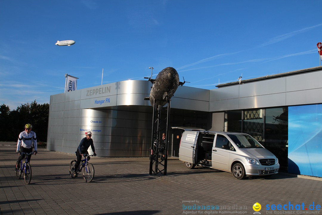 Zwei Zeppelin NT im Formations-Flug: Friedrichshafen am Bodensee, 19.10.201