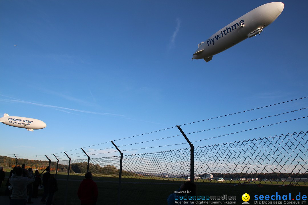 Zwei Zeppelin NT im Formations-Flug: Friedrichshafen am Bodensee, 19.10.201