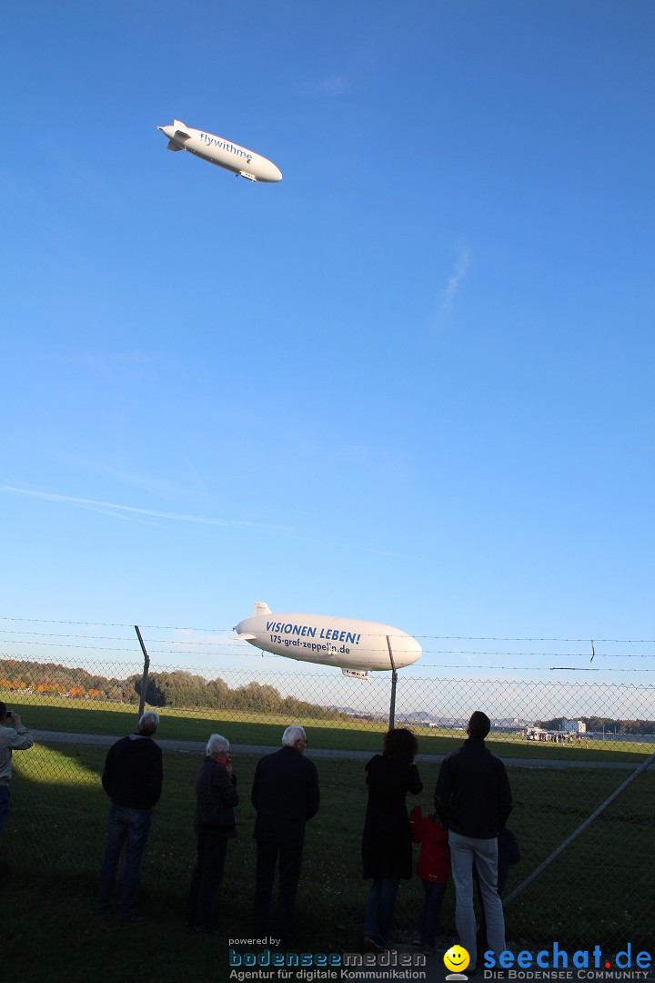 Zwei Zeppelin NT im Formations-Flug: Friedrichshafen am Bodensee, 19.10.201