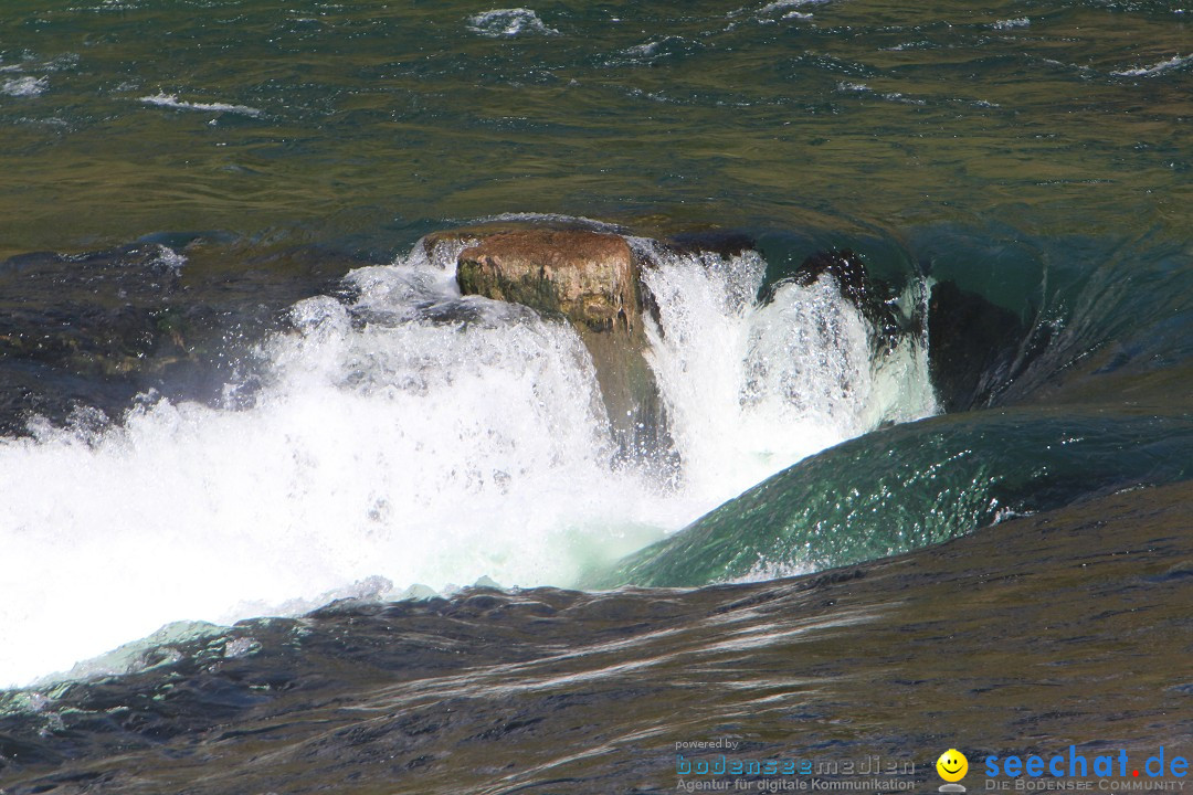 Rheinfall: Neuhausen - Schweiz: Schaffhausen am Bodensee, 09.04.2014