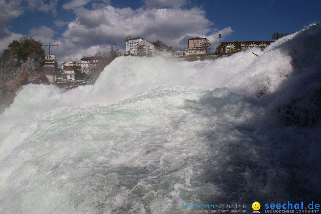 Rheinfall: Neuhausen - Schweiz: Schaffhausen am Bodensee, 09.04.2014