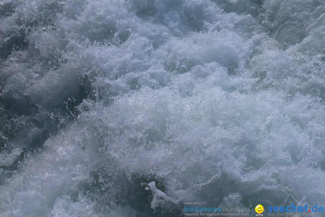 Rheinfall: Neuhausen - Schweiz: Schaffhausen am Bodensee, 09.04.2014