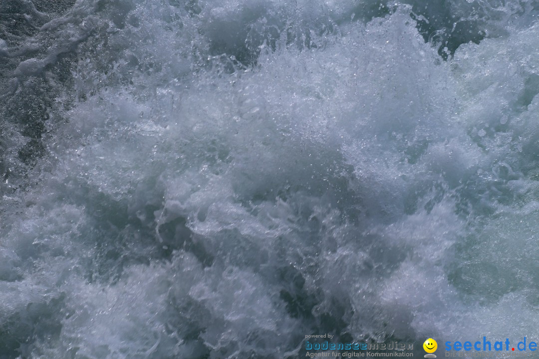 Rheinfall: Neuhausen - Schweiz: Schaffhausen am Bodensee, 09.04.2014