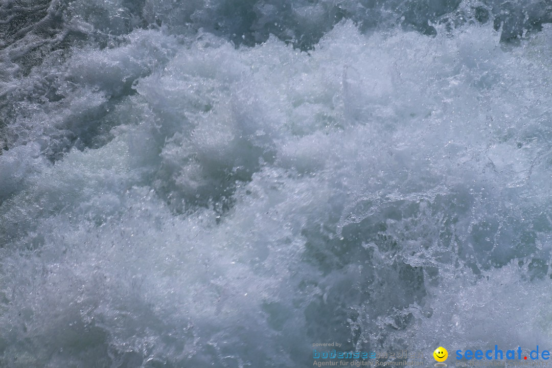 Rheinfall: Neuhausen - Schweiz: Schaffhausen am Bodensee, 09.04.2014