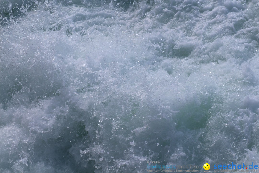 Rheinfall: Neuhausen - Schweiz: Schaffhausen am Bodensee, 09.04.2014