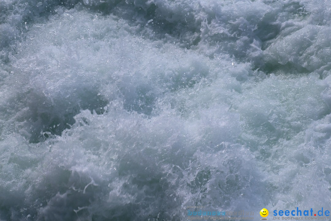 Rheinfall: Neuhausen - Schweiz: Schaffhausen am Bodensee, 09.04.2014