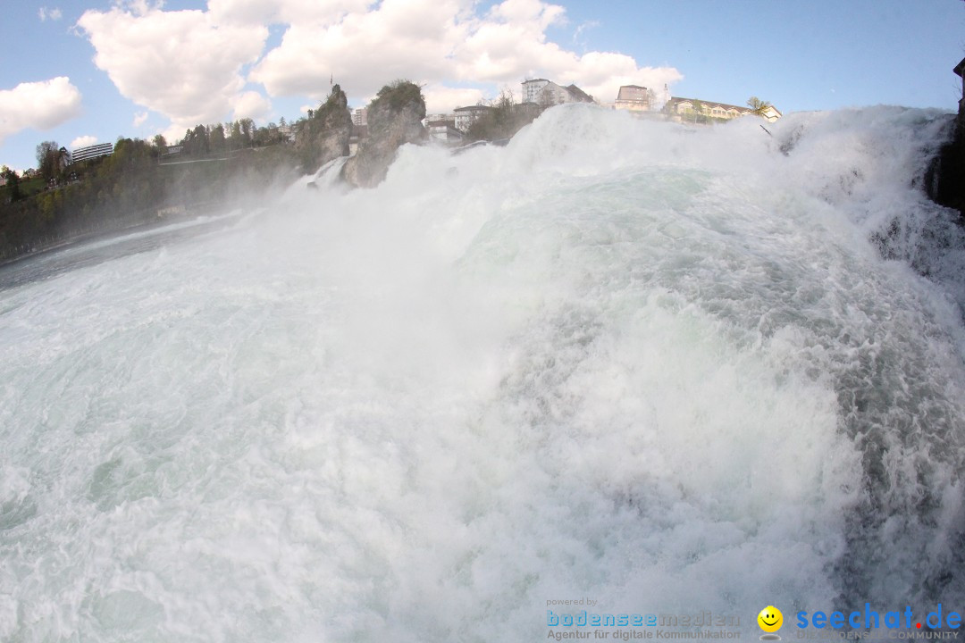 Rheinfall: Neuhausen - Schweiz: Schaffhausen am Bodensee, 09.04.2014