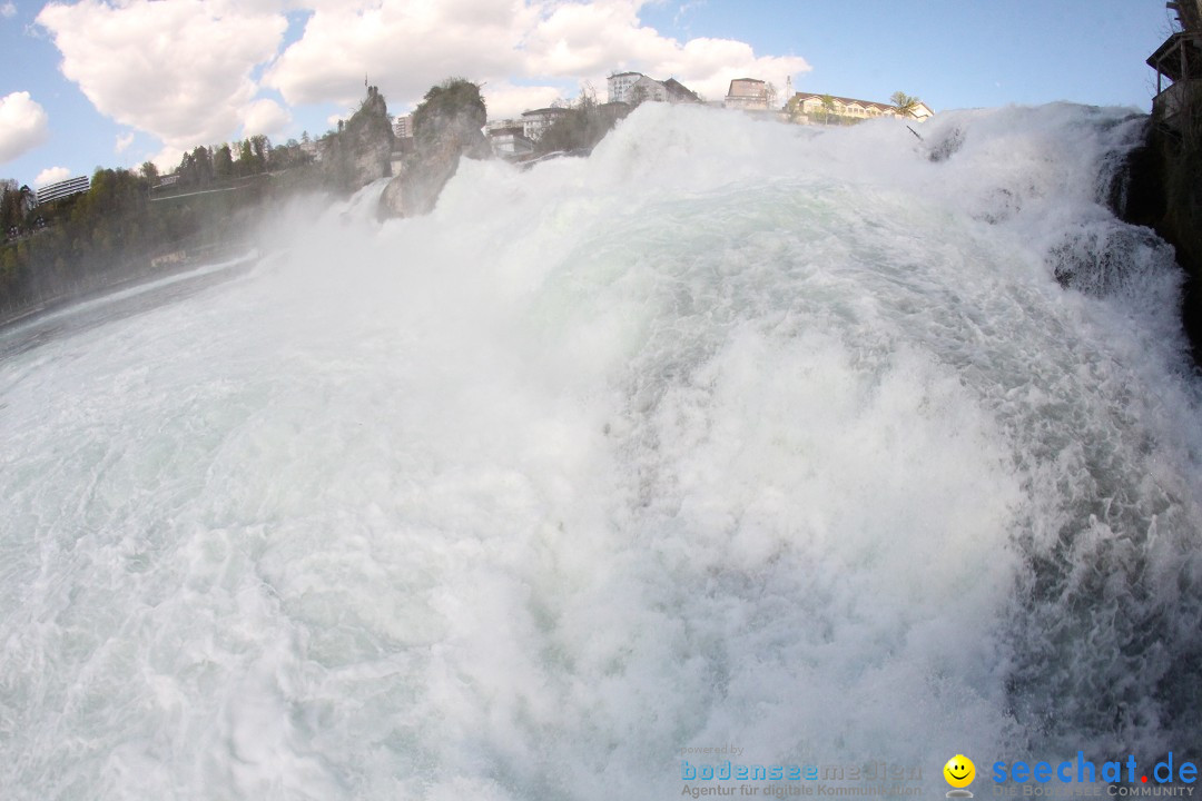 Rheinfall: Neuhausen - Schweiz: Schaffhausen am Bodensee, 09.04.2014