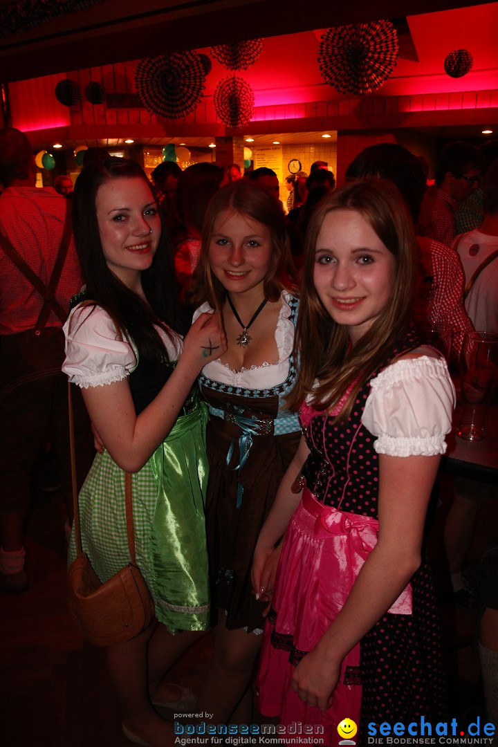 Dirndl- und Lederhosenparty mit Dirndknacker: Urnau am Bodensee, 12.04.2014