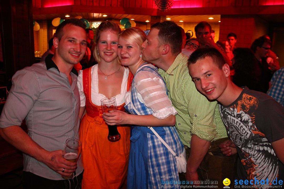 Dirndl- und Lederhosenparty mit Dirndknacker: Urnau am Bodensee, 12.04.2014