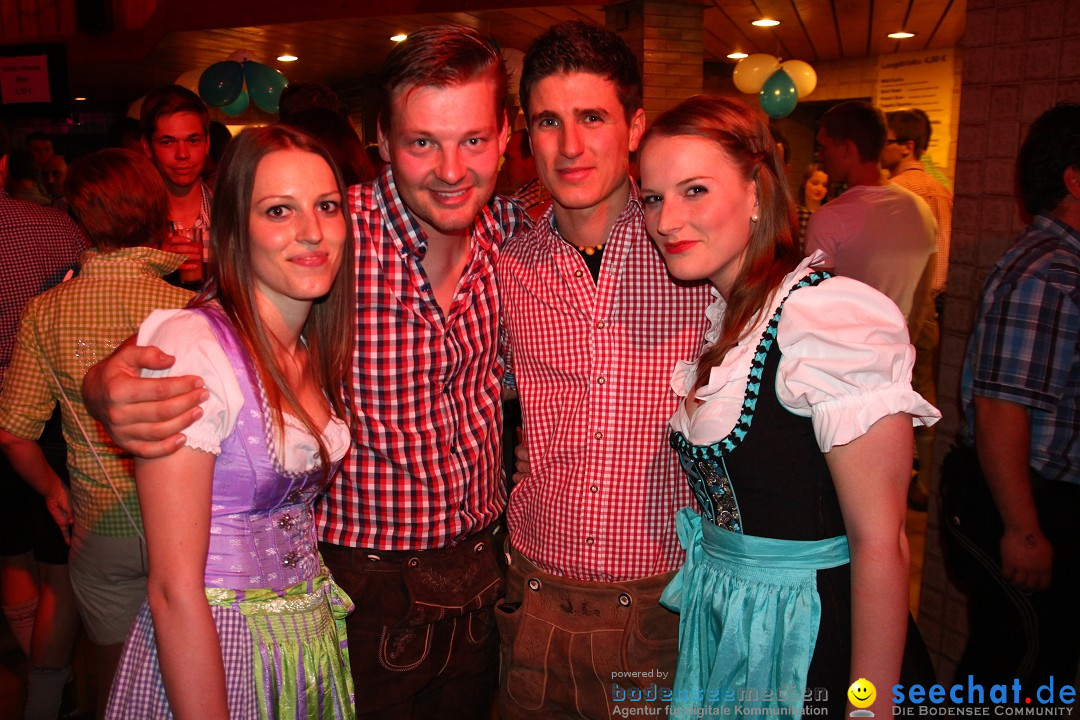 Dirndl- und Lederhosenparty mit Dirndknacker: Urnau am Bodensee, 12.04.2014