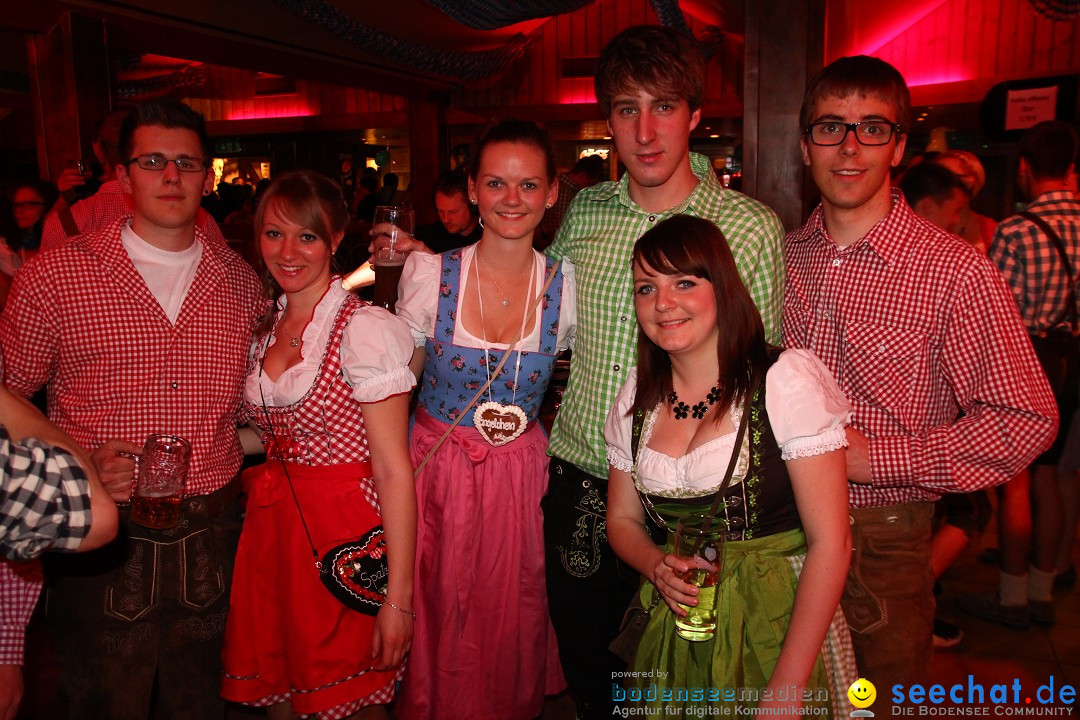 Dirndl- und Lederhosenparty mit Dirndknacker: Urnau am Bodensee, 12.04.2014