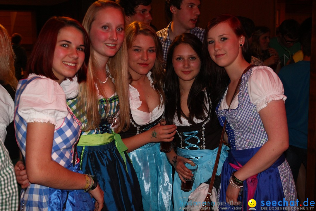 Dirndl- und Lederhosenparty mit Dirndknacker: Urnau am Bodensee, 12.04.2014