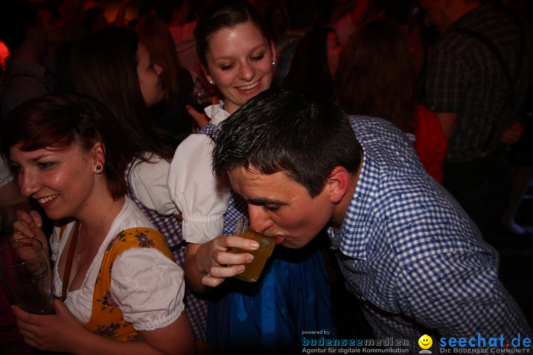 Dirndl- und Lederhosenparty mit Dirndknacker: Urnau am Bodensee, 12.04.2014