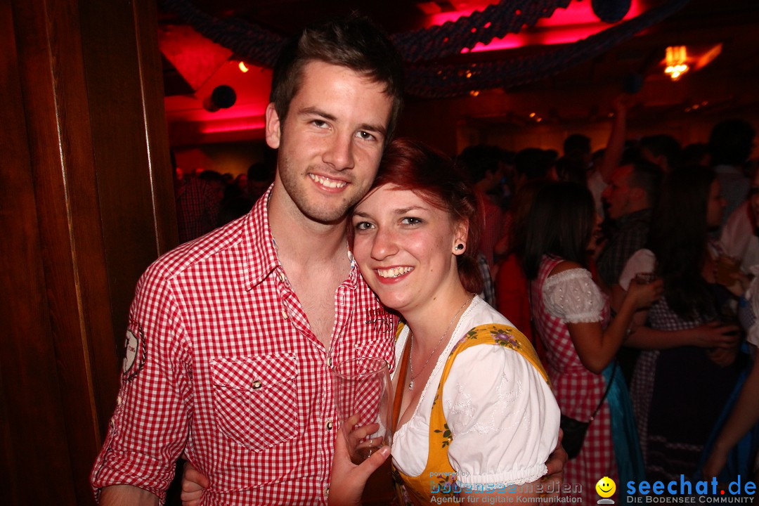 Dirndl- und Lederhosenparty mit Dirndknacker: Urnau am Bodensee, 12.04.2014