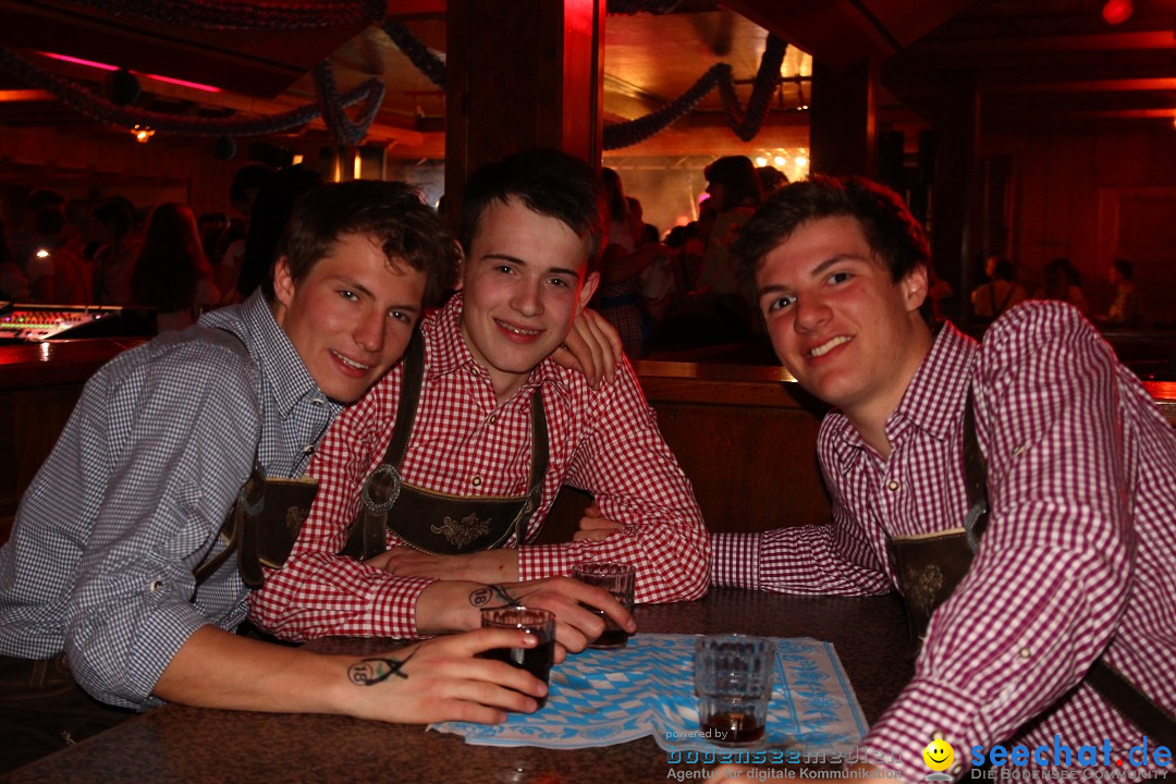 Dirndl- und Lederhosenparty mit Dirndknacker: Urnau am Bodensee, 12.04.2014