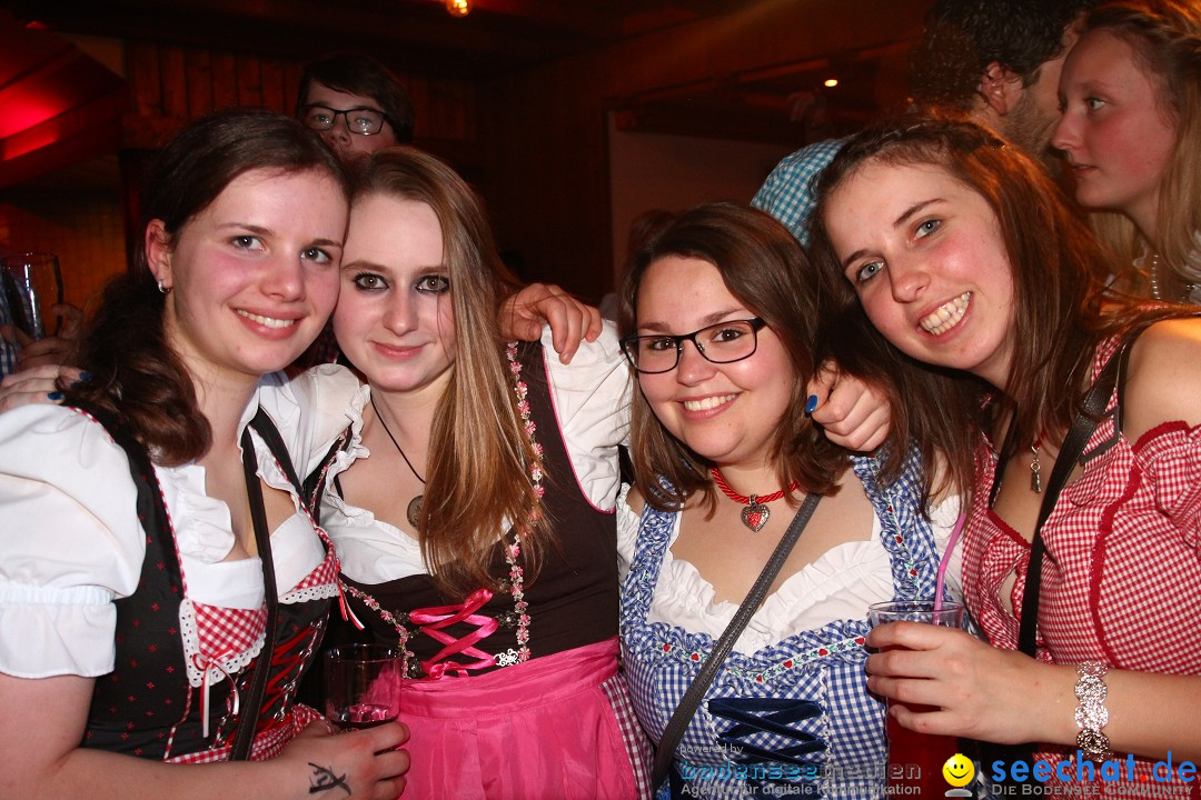 Dirndl- und Lederhosenparty mit Dirndknacker: Urnau am Bodensee, 12.04.2014