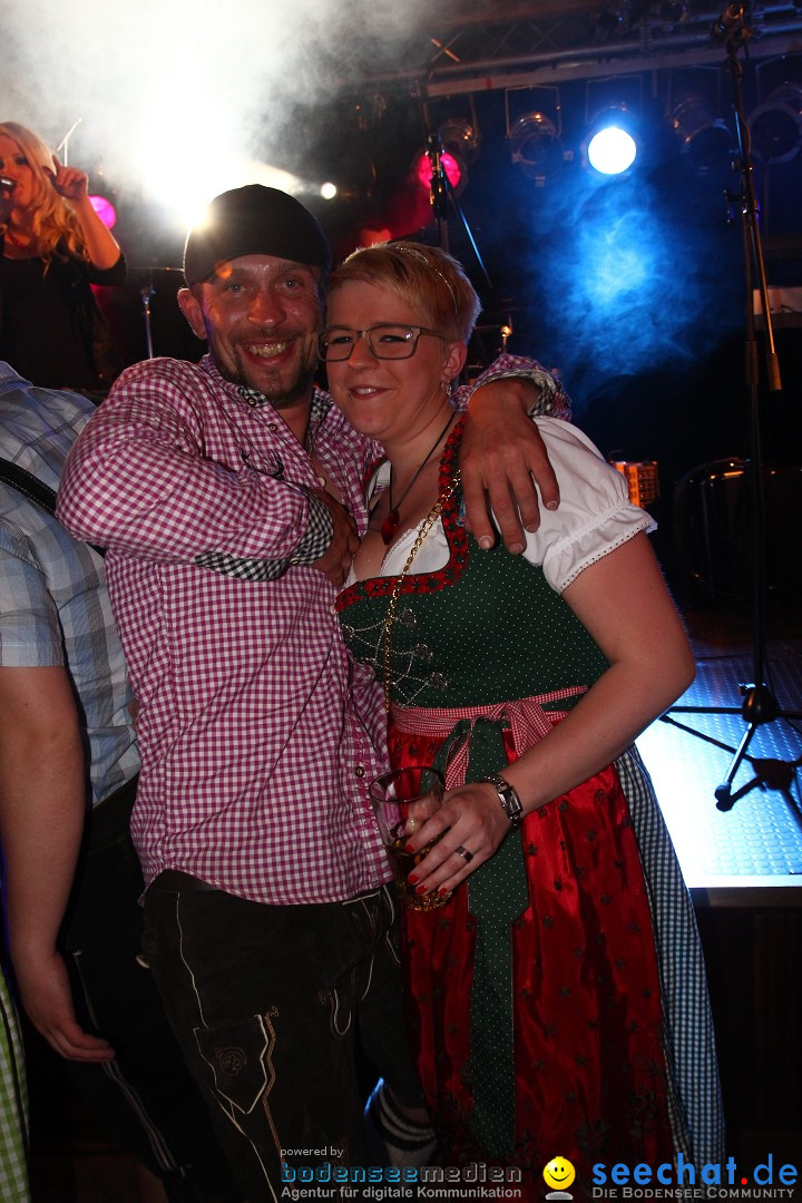 Dirndl- und Lederhosenparty mit Dirndknacker: Urnau am Bodensee, 12.04.2014