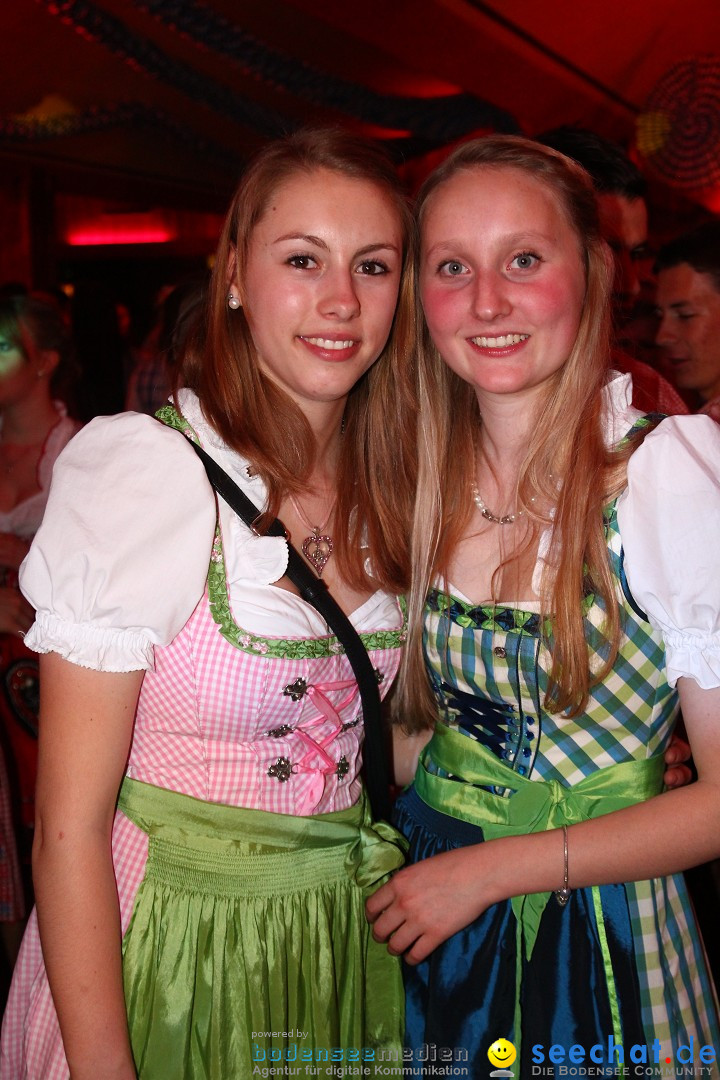 Dirndl- und Lederhosenparty mit Dirndknacker: Urnau am Bodensee, 12.04.2014