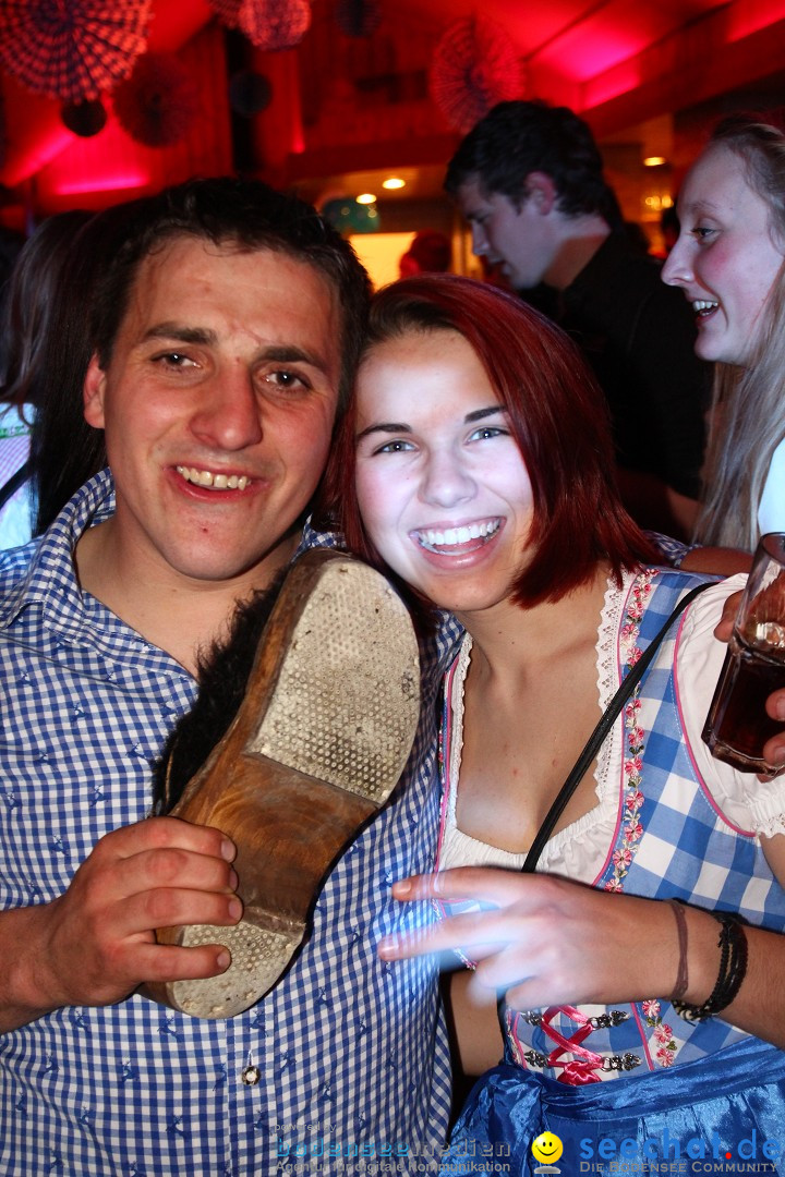 Dirndl- und Lederhosenparty mit Dirndknacker: Urnau am Bodensee, 12.04.2014