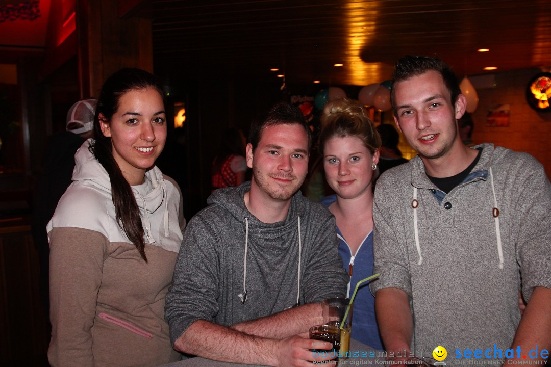 Dirndl- und Lederhosenparty mit Dirndknacker: Urnau am Bodensee, 12.04.2014