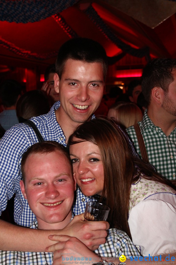 Dirndl- und Lederhosenparty mit Dirndknacker: Urnau am Bodensee, 12.04.2014