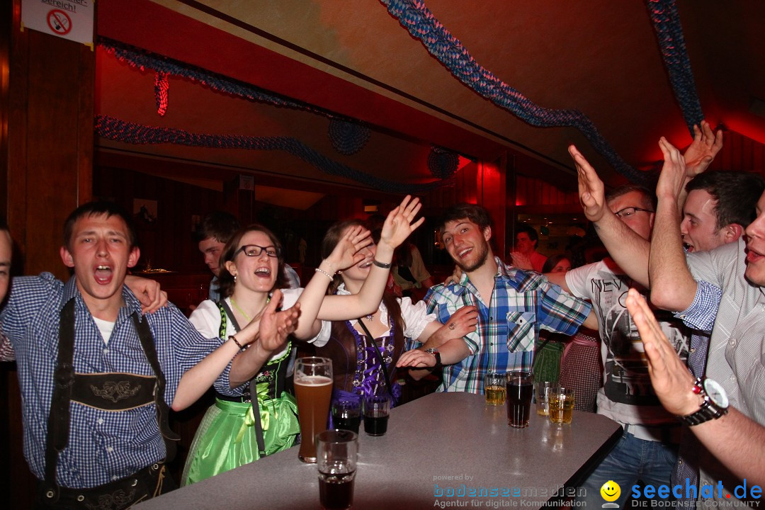 Dirndl- und Lederhosenparty mit Dirndknacker: Urnau am Bodensee, 12.04.2014