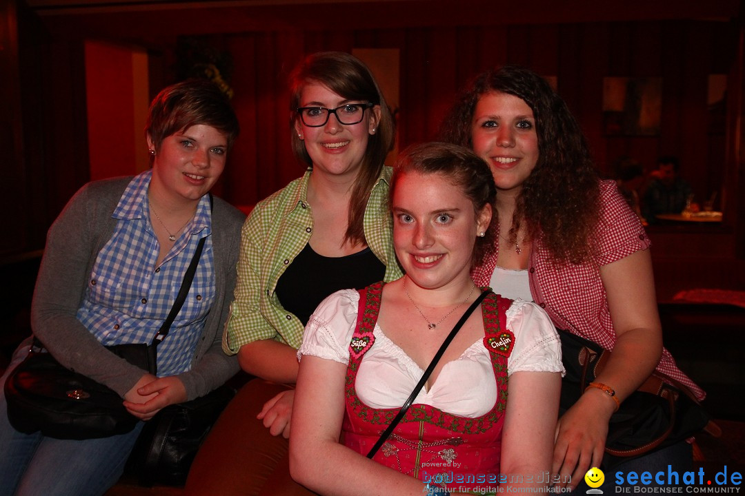 Dirndl- und Lederhosenparty mit Dirndknacker: Urnau am Bodensee, 12.04.2014